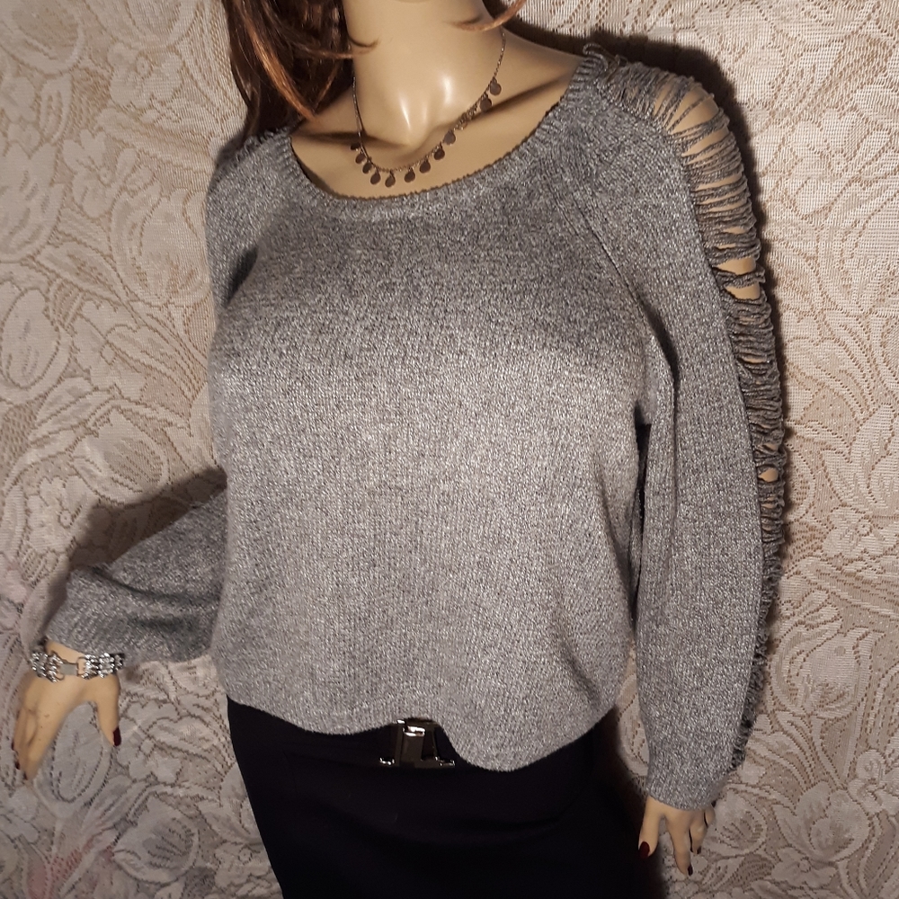 Gray Open Sleeve Sweater By Passion 4 Fashion S M